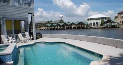 Pelican Point #6 -Great Complex! Great Views! Cool off in the swimming Pool!