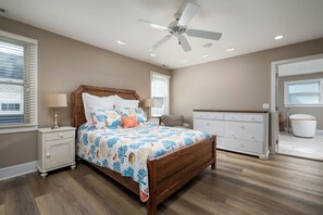 6 bedrooms, iron/ironing board, free WiFi