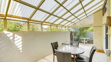 Rumah (2 Bedrooms) | Interior