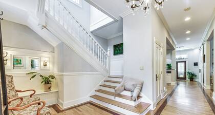 Walk to Top Attractions: Chic Home in Charlotte!