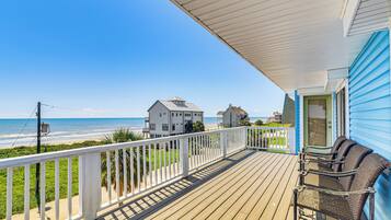 ํ์ฐ์ค (3 Bedrooms) | ๋ด๋ถ