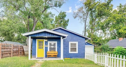 Walk to Dtwn Branson: Pet-friendly Home!