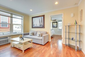 Apartment (1 Bedroom) | Interior