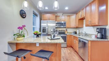 Apartment (1 Bedroom) | Interior