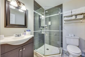 Apartment (1 Bedroom) | Interior - Walk to Nights of Lights: Dtwn St Augustine Stay (St. Augustine)