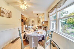 House (3 Bedrooms) | Interior - Mtn-view Escape w/ Large Yard in Duncansville! (Duncansville)