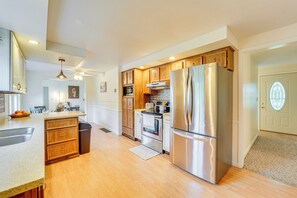 House (3 Bedrooms) | Interior