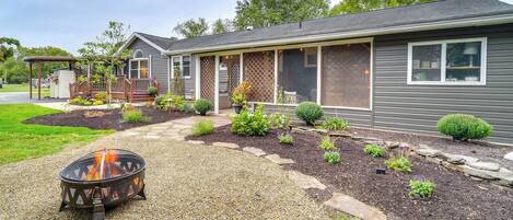 House (3 Bedrooms) | Front of property