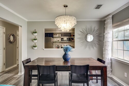 Walk to Beach, Fenced Patio: Bay St Louis Getaway!