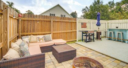 Walk to Beach, Fenced Patio: Bay St Louis Getaway!