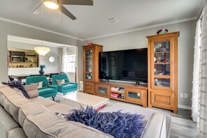 Apartment (3 Bedrooms) | Front of property - Walk to Beach, Fenced Patio: Bay St Louis Getaway! (Bay St Louis)