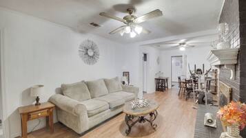 ุงูู
ูุดุฃุฉ ู
ู ุงูุฏุงุฎู