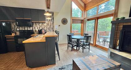 Ski in Ski out Lutsen Townhome Pool Fitness Sauna and more