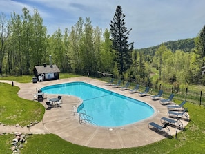 Piscine couverte, piscine chauffée