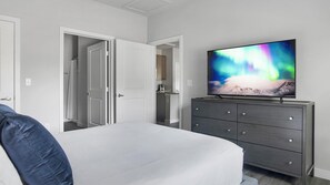 1 chambre, bureau, fer et planche à repasser, Wi-Fi
