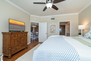 2 bedrooms, iron/ironing board, free WiFi, bed sheets - Beachfront 2br/2ba condo on the 10th floor with free beach chairs included! (Panama City Beach)