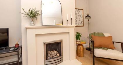 Idyllic 1 Bed Apt in Beautiful Village of Chester