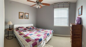 2 quartos, ferros/tábuas de passar roupa, Wi-Fi, roupa de cama