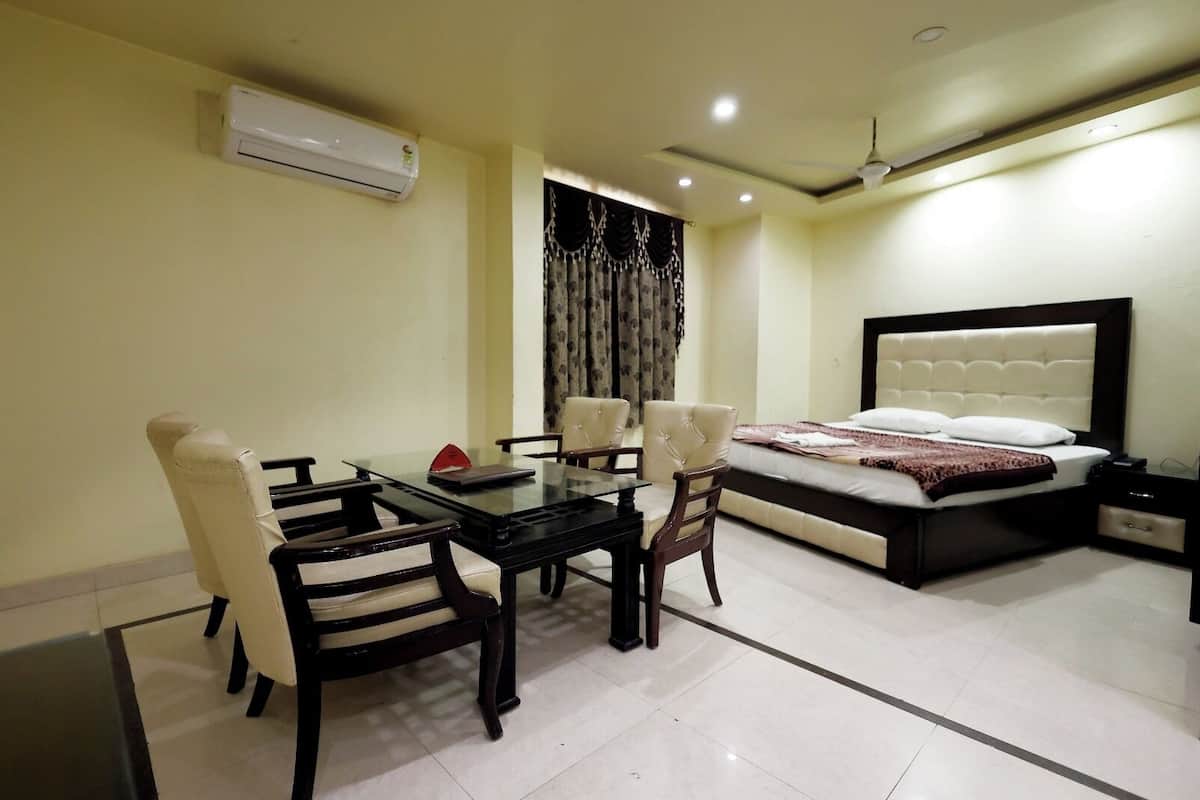 Suite | 1 bedroom