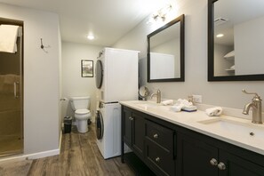 Apartment, 2Â Schlafzimmer | Badezimmer