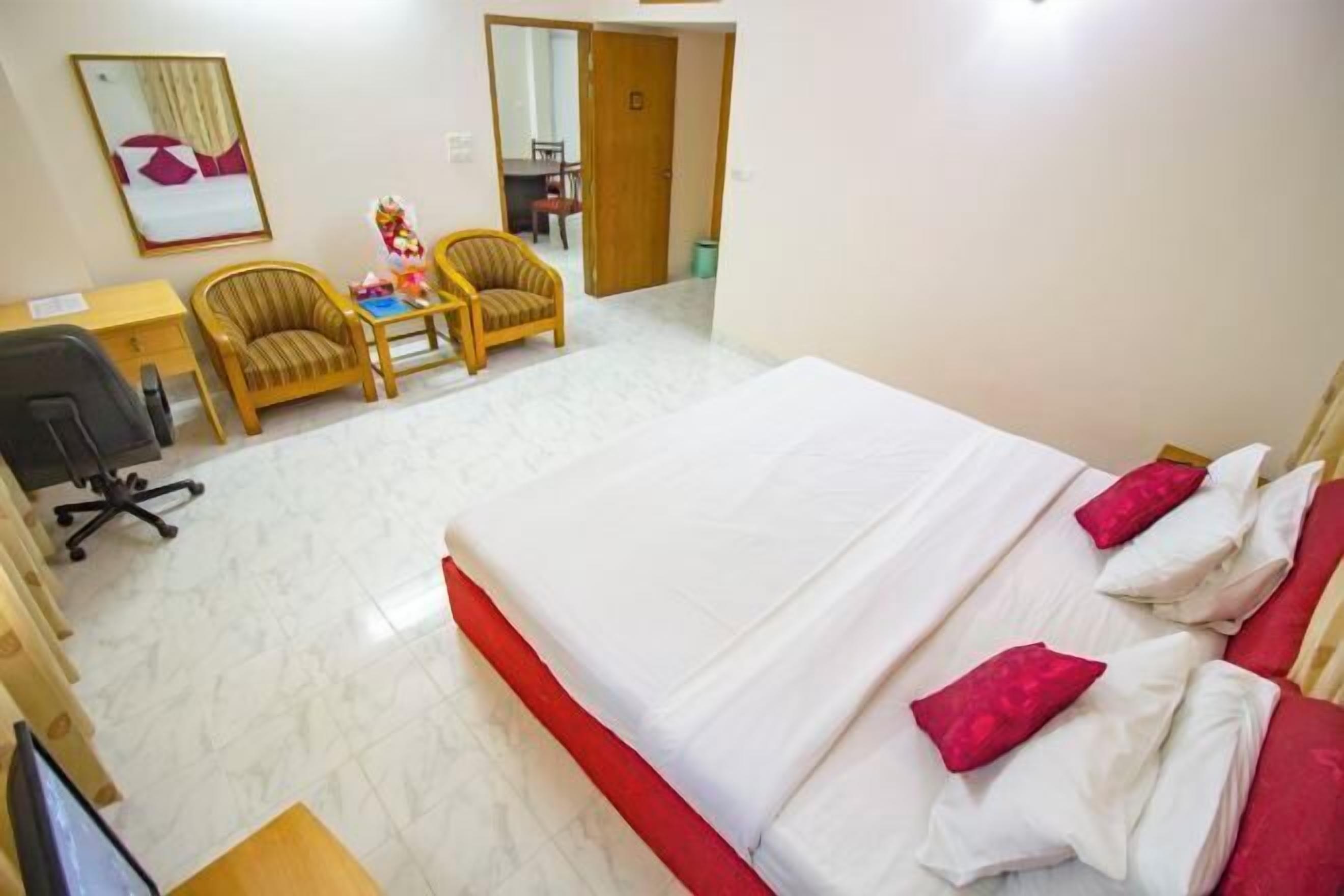 Couette en duvet d'oie, matelas Select Comfort, minibar, bureau