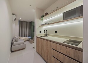 Kühlschrank, Mikrowelle