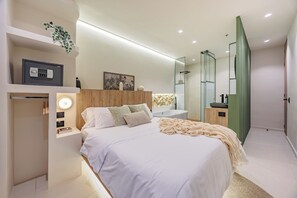Deluxe Apartment, 5 Bedrooms, City View