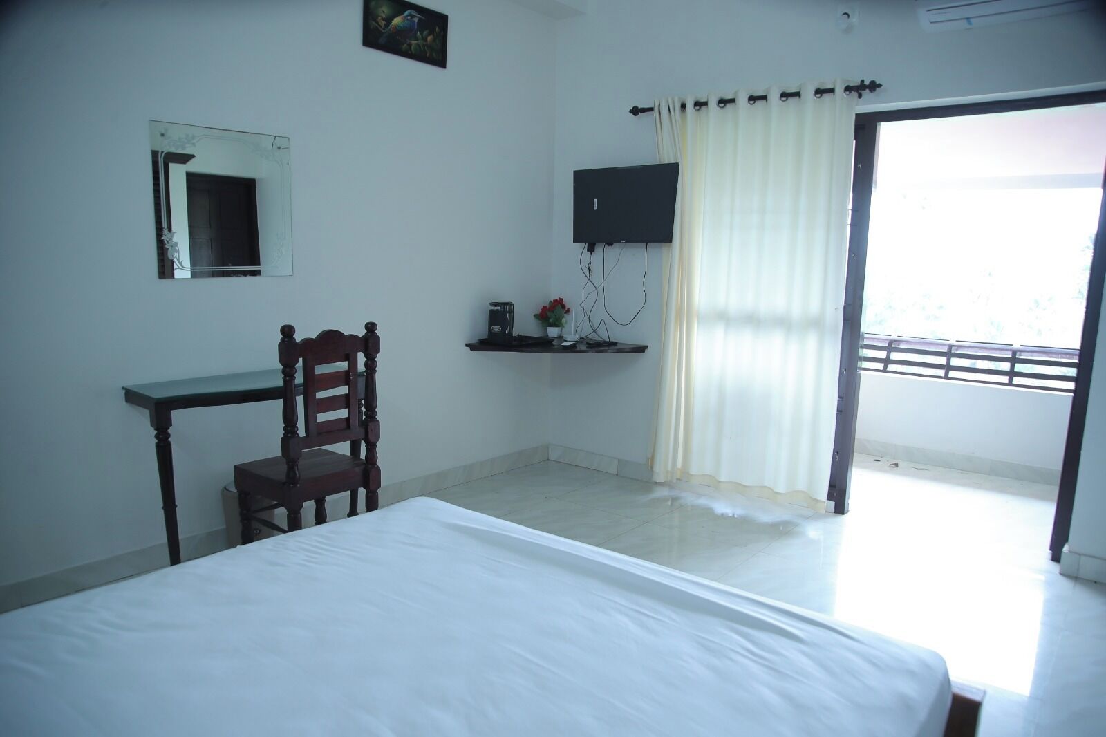 Deluxe Double Room, Balcony, Sea View | Desk, laptop workspace, free WiFi