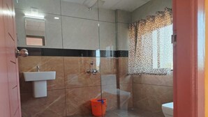 Unclassified image, 4 of 14, button - Ocean Queen Palace Hotel (Kovalam)
