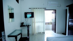 Unclassified image, 2 of 14, button - Ocean Queen Palace Hotel (Kovalam)