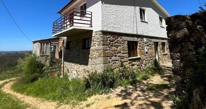 Escape to the Heart of Portugal: Countryside House, near River beach and trails