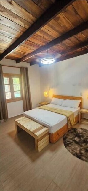 8 chambres, bureau, fer et planche à repasser, Wi-Fi gratuit