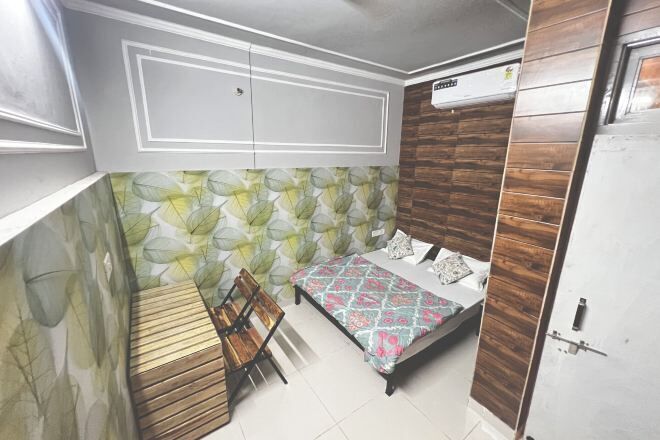 Yksilöllisesti sisustettu, työpöytä