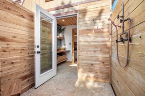 Luxury Villa, Courtyard View | Bathroom shower - Romantic Luxury Retreat-hot/cold pool & sauna (Wimberley)