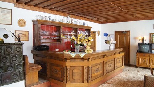 Charming traditional Austrian bed & breakfast in Goldegg