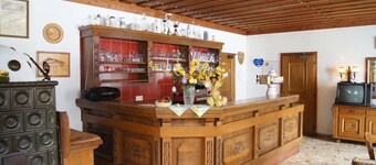Charming traditional Austrian bed & breakfast in Goldegg