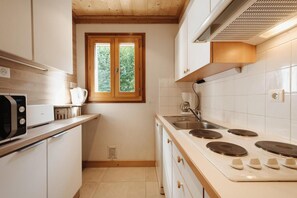 Fridge, microwave, oven, dishwasher - 1st floor, balcony, parking, tv, ski locker, 51m², La Clusaz (La Clusaz)