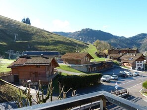 Property grounds - 300m from resort center, 2nd floor, balcony, tv, 60m², La Clusaz (La Clusaz)