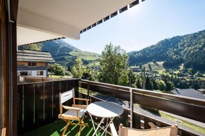 Property grounds - 1st floor, balcony, tv, ski locker, 22m², La Clusaz (La Clusaz)