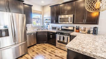 Fridge, microwave, oven, dishwasher