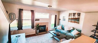 Palmer Lake near AF Academy Pet Friendly King Bed 4 TVs