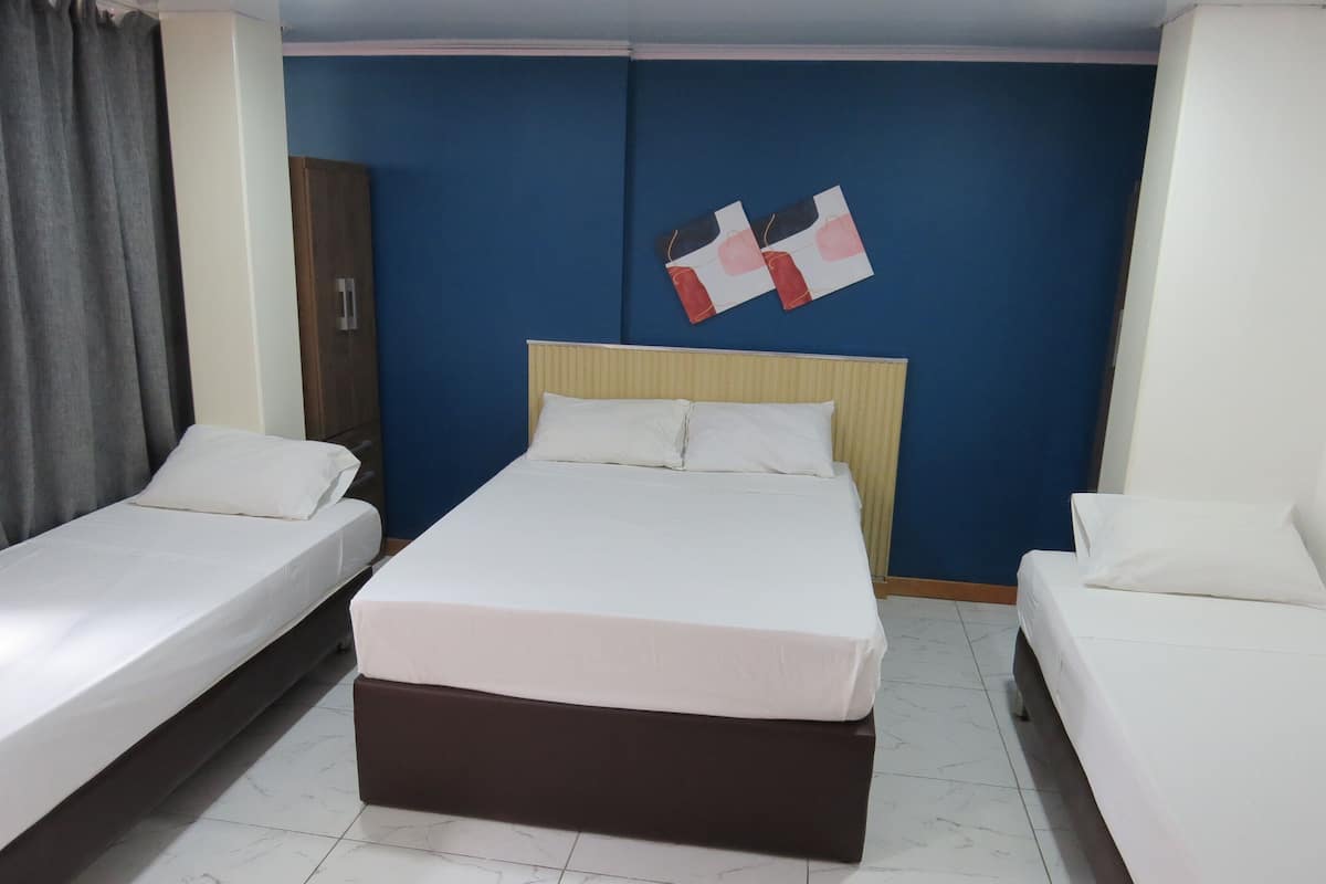 Klassieke vierpersoonskamer | 1 slaapkamer, luxe beddengoed, bedden met traagschuimmatras