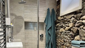 Habitación doble clásica, vista a la ciudad | Baño
