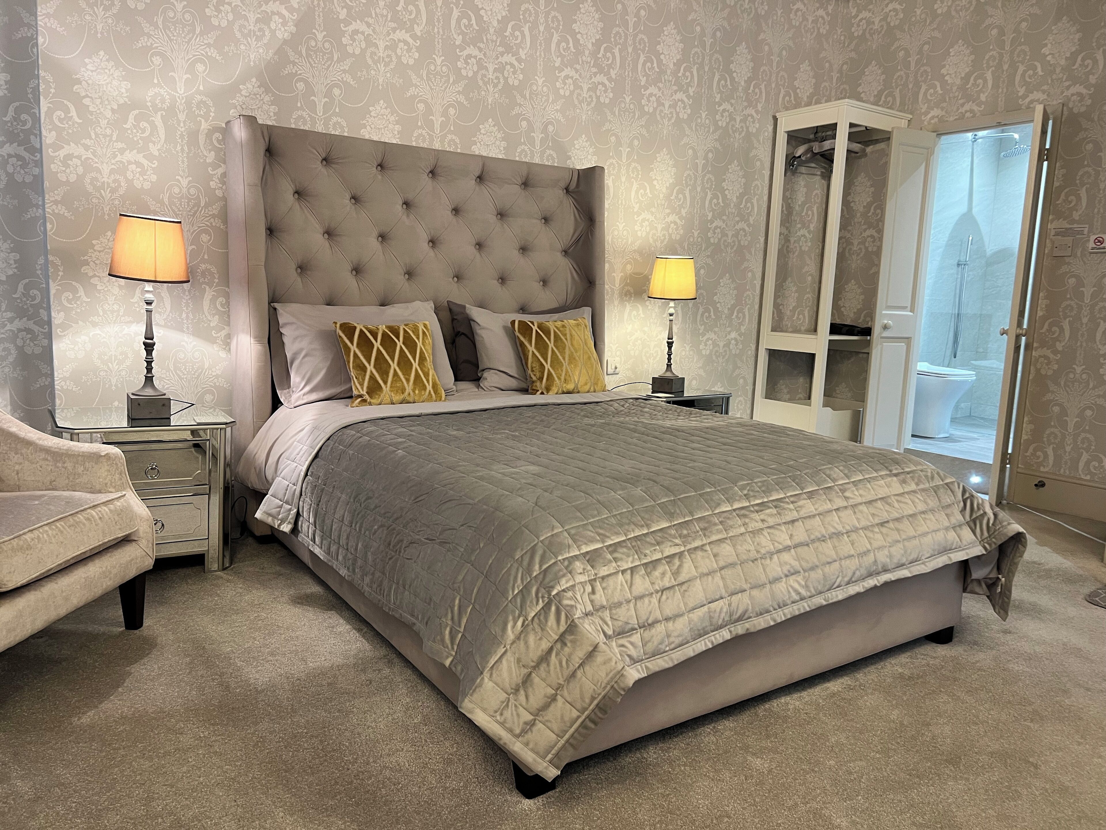 Deluxe Double Room, Garden View | Desk, laptop workspace, iron/ironing board, free WiFi