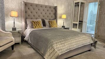 Deluxe Double Room, Garden View | Desk, laptop workspace, iron/ironing board, free WiFi