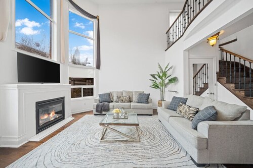 Detached 4 bedrooms house with hot tub