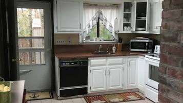 MikrovÄgsugn, ugn, spishÀll och diskmaskin