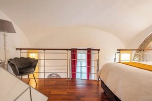 1 bedroom, iron/ironing board, WiFi, bed sheets - Gentili APT - Stylish Flat in Rome - 5 minutes walk from Termini station (Roma)
