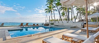 Kite Beach • Oceanfront • Pool & Hot Tub 203