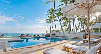 Kite Beach • Oceanfront • Pool & Hot Tub 203